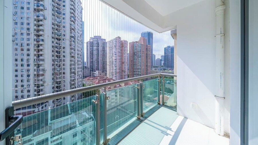 Book and Bed - SML Center