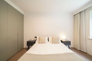 Senior Apartment | Soundproofing, free WiFi, bed sheets - Book and Bed - SML Center (Shanghai)