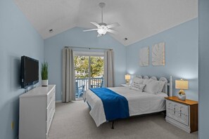 3 chambres, fer et planche à repasser, Wi-Fi, draps fournis