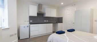 Bridge Road - Room 1b