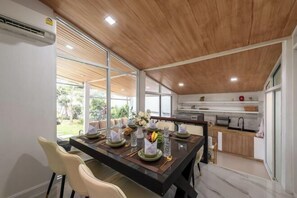 Dining - Springday House Pool Villa Near Nimman (Chiang Mai)