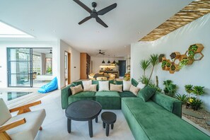 Living area - Exclusive 2 Bedroom Villa, Bali Villa 2172 (Bali)