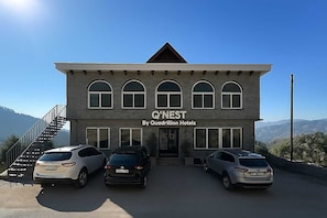 Fachada da propriedade
