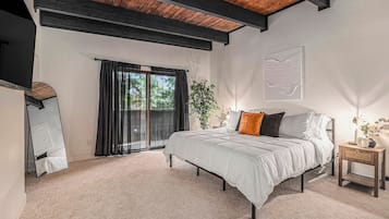 2 dormitoris, escriptori, planxa i posts de planxar i wifi