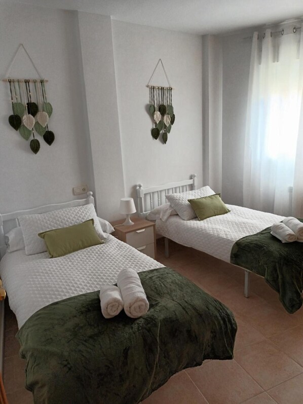 2 bedrooms, iron/ironing board, WiFi, bed sheets