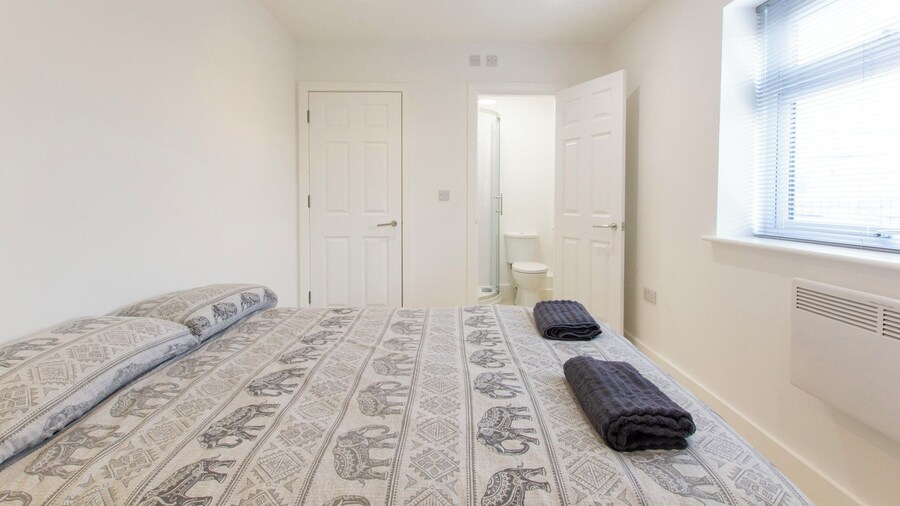 Bridge Road - Room 2a