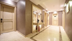 Interior entrance - Boutique Hotel Mimino (Tbilisi)