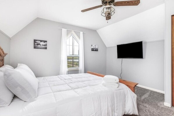 4 bedrooms, WiFi, bed sheets