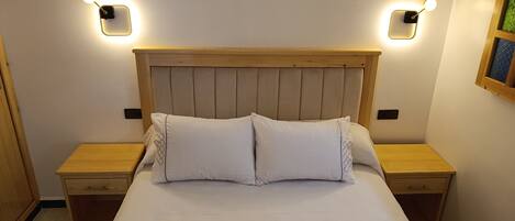 1 bedroom, in-room safe, bed sheets