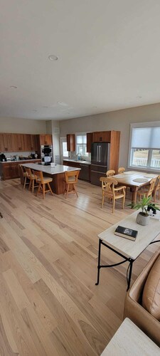 3-bedroom house in wonderful Portsmouth near Rye Line!