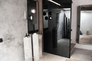 Hair dryer, towels