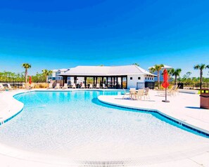 Piscine extérieure