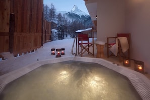 Bain à remous extérieur