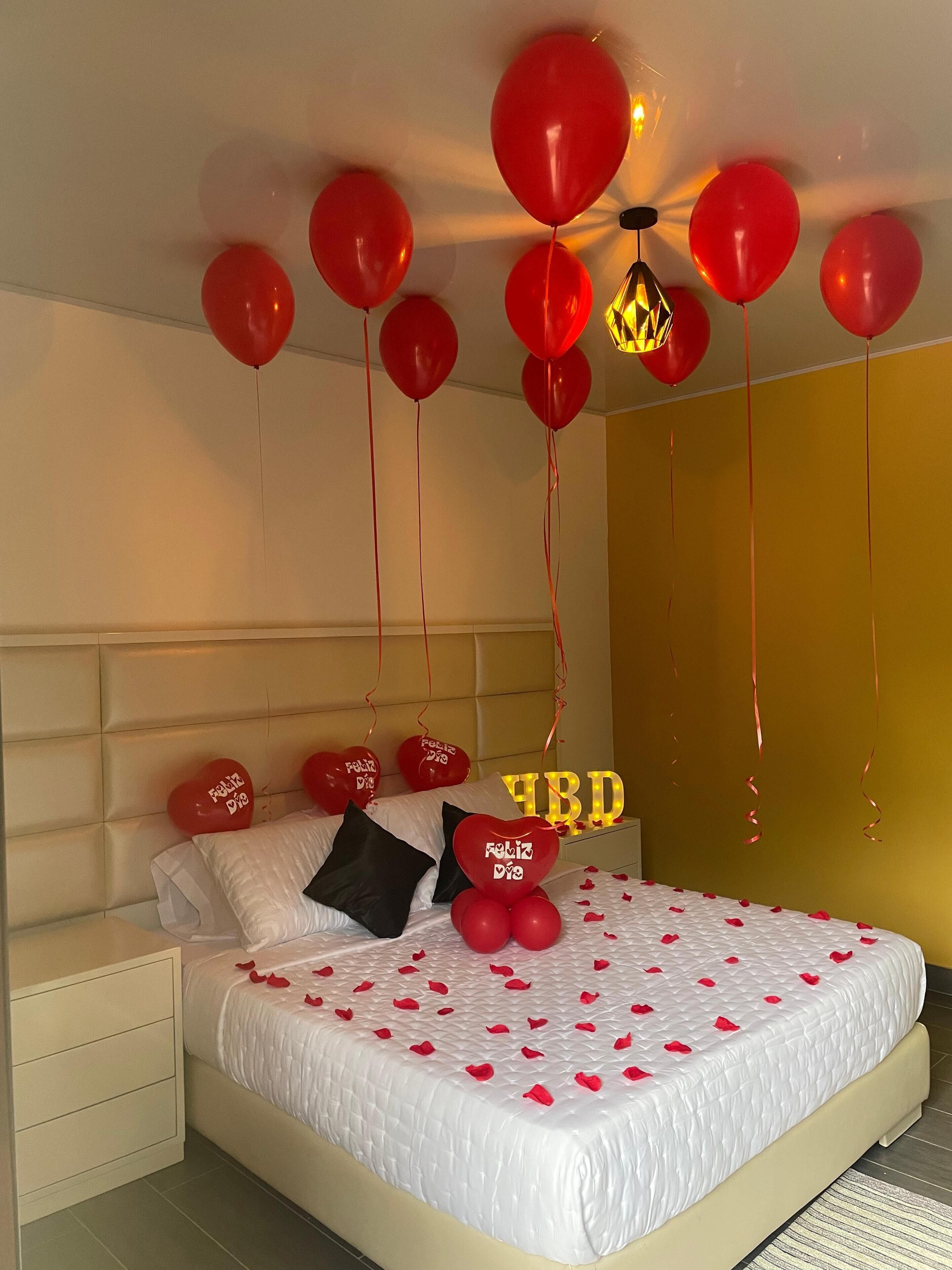 Standard Room, Mountain View | Desk, free WiFi