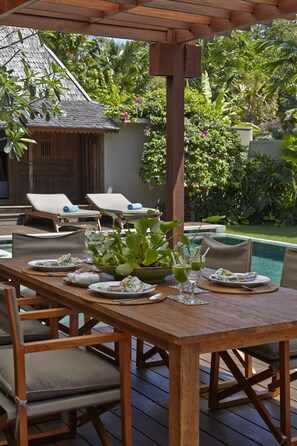 Outdoor dining