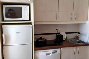 Fridge, microwave, oven, stovetop - Superb duplex Cap Esterel Sea view (Saint-Raphaël)