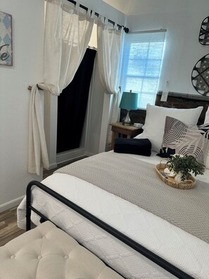 1 bedroom, iron/ironing board, free WiFi, bed sheets