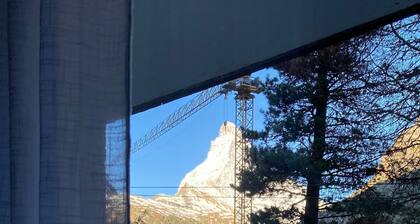 Chalet Studio Zermatt: Matterhorn Views & Terrace