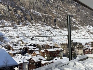 Balcony - Chalet Studio Zermatt: Matterhorn Views & Terrace (Zermatt)