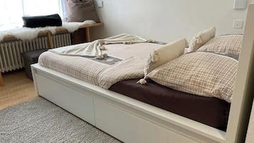 1 quarto, ferros/tábuas de passar roupa, Wi-Fi, roupa de cama