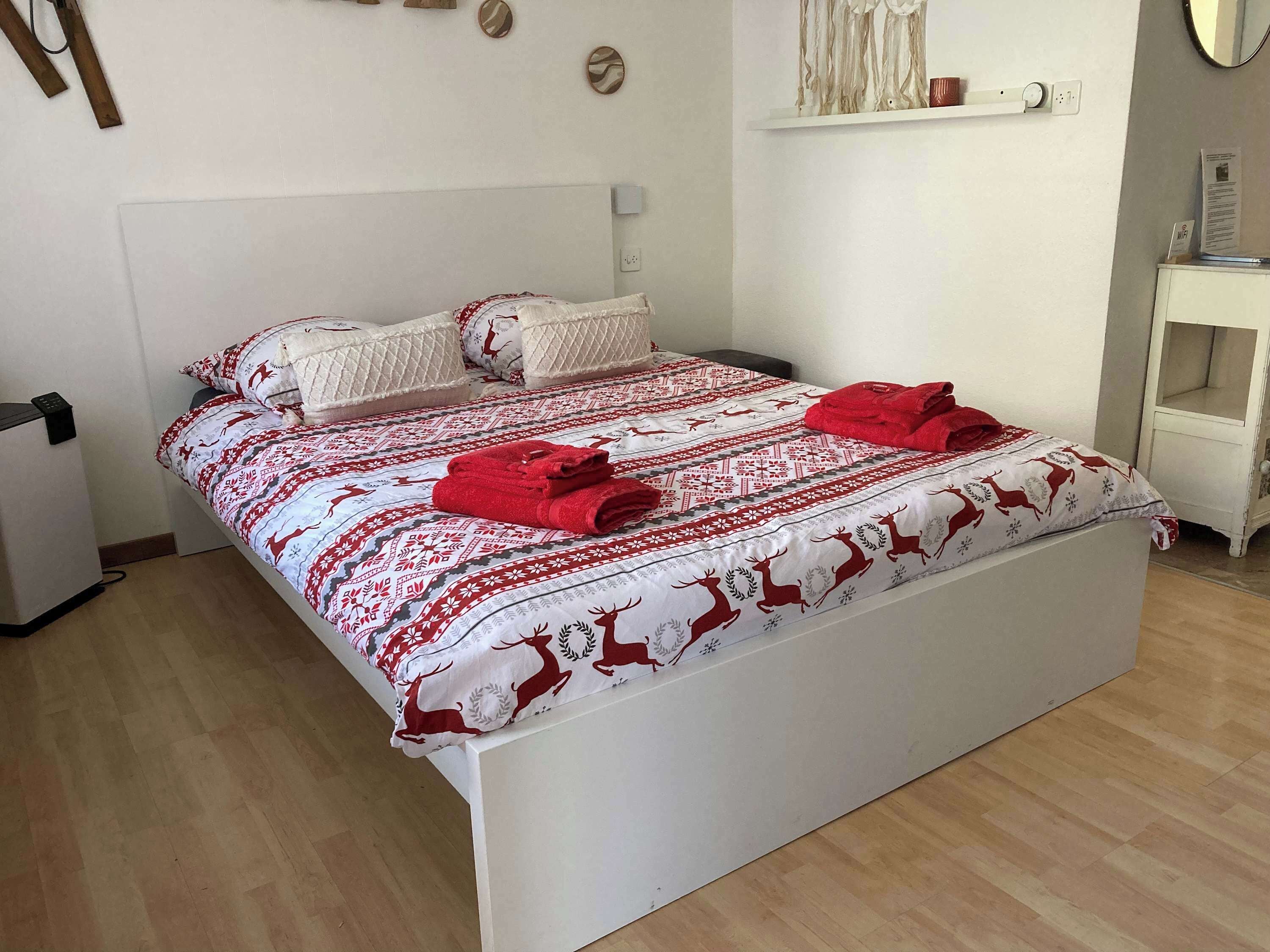 1 bedroom, iron/ironing board, free WiFi, bed sheets