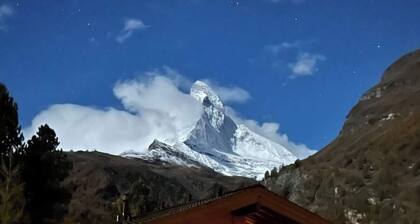 Stylisches Studio "Alpine" mit Terrasse & Dorfpanorama