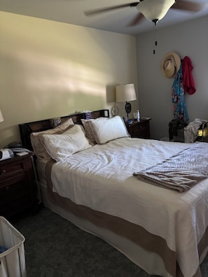 2 bedrooms, Internet