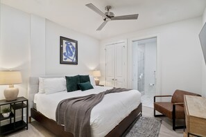2 bedrooms, iron/ironing board, free WiFi, bed sheets - The Theodore 2BD/2B w/ Spacious Deck - All Kings (New Orleans)