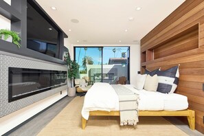 4 bedrooms, iron/ironing board, travel crib, WiFi