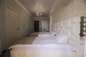 Comfort Apartment, Lanai, Pool View | Desk, laptop workspace, soundproofing, iron/ironing board
