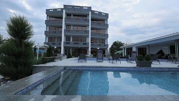 Mặt tiền nơi lưu trú