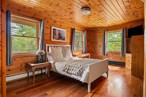 4 habitaciones, tabla de planchar con plancha, wifi y ropa de cama 