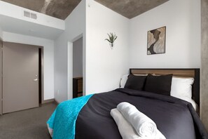 2 bedrooms, desk, iron/ironing board, travel cot