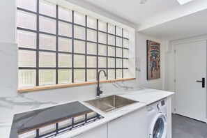 Apartment | Interior - Superb AC Loft Paris Pere Lachaise 3 bdr (Paris)