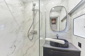 Apartment | Bathroom | Hair dryer, soap - Superb AC Loft Paris Pere Lachaise 3 bdr (Paris)