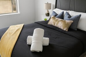 2 bedrooms, desk, iron/ironing board, travel cot