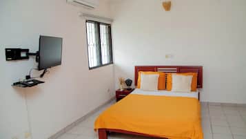 1 habitación, internet y ropa de cama