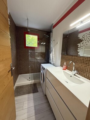 Bathroom - 2nd floor, balcony, 40m², Villard de Lans (Corrençon-en-Vercors)