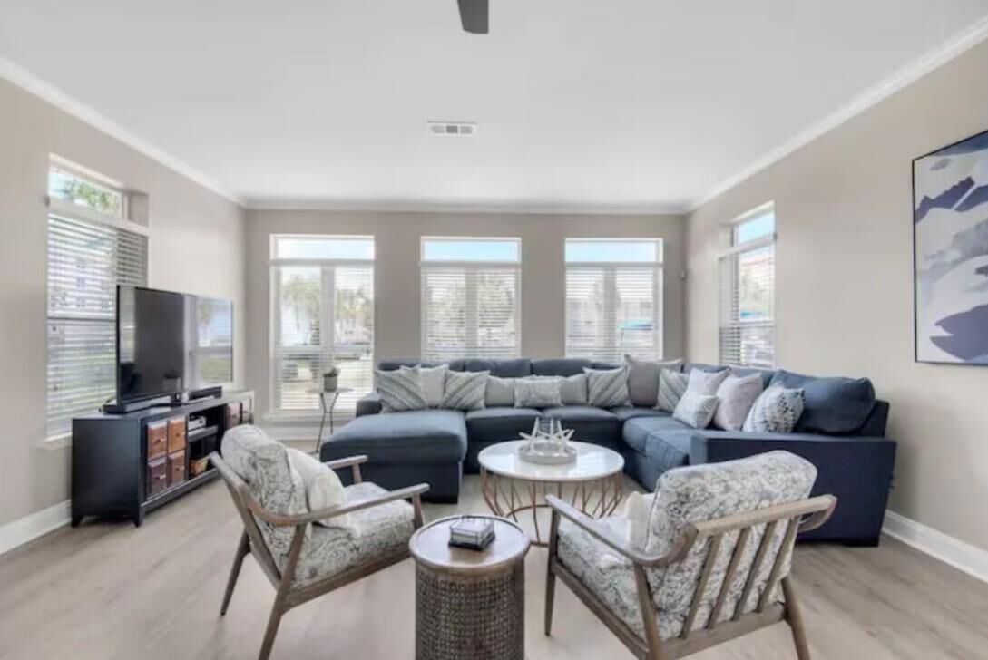 Casa, várias camas (Splash!) | Área de estar