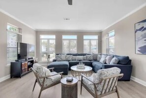 ハウス ベッド (複数台) (Splash!) | リビング エリア