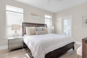 House, Multiple Beds (Splash!)