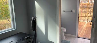 Fabulous 1b1b with AC in Redwood City