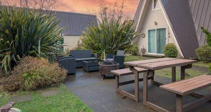 Pirate 2-story Villa Near Beach