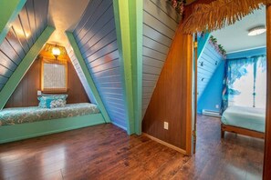 Unclassified image, 2 of 39, button