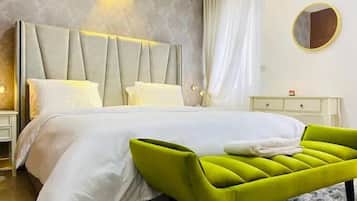 Junior Room, Balcony, City View | In-room safe, desk, laptop workspace, blackout drapes