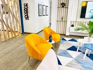 Junior Room, Balcony, City View | Living area