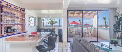 Apartment, Multiple Beds, Balcony (Las Gaviotas LG 436) | Dining