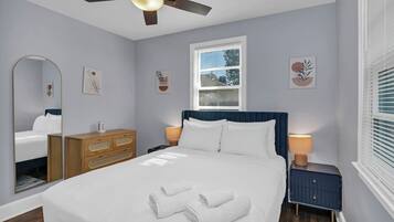 2 bedrooms, iron/ironing board, WiFi, bed sheets