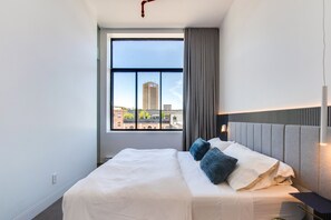 1 soverom, strykejern/-brett, internettilgang og sengetøy