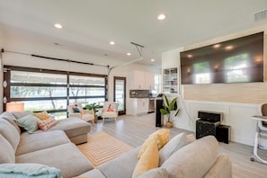 TV, fireplace, video games, DVD player